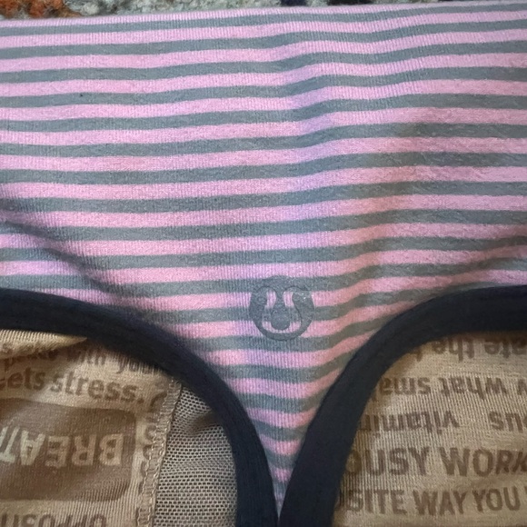 LULULEMON Power Y Pink & Gray Stripe Racer Back Tank w/ bra - Picture 3 of 4